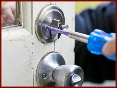 Lake Oswego Locksmith Store Lake Oswego, OR 503-433-9147 - 12-changing-locks